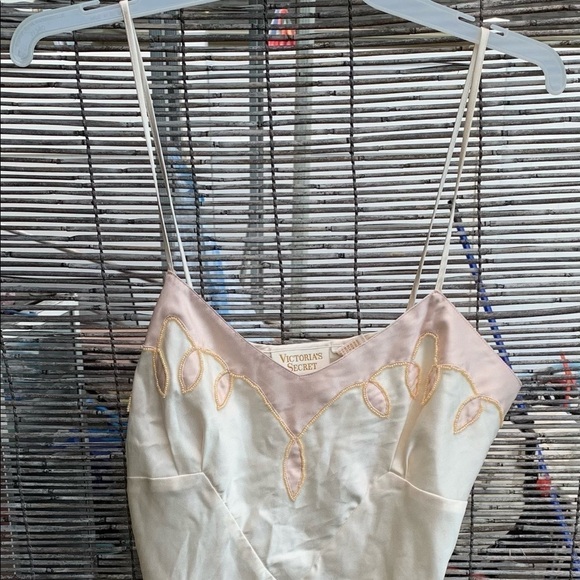 Vintage Victoria’s Secret Gold Label Lingerie - Picture 4 of 9